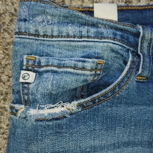 KanCan Medium Stone Wash Denim Shorts - Picture 3 of 8